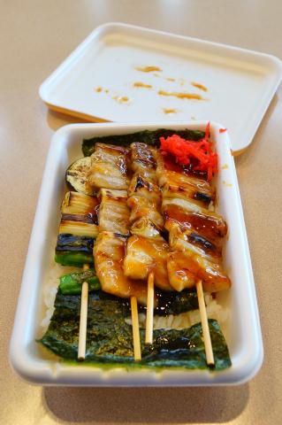 ハセガワストアのやきとり弁当(たれ)